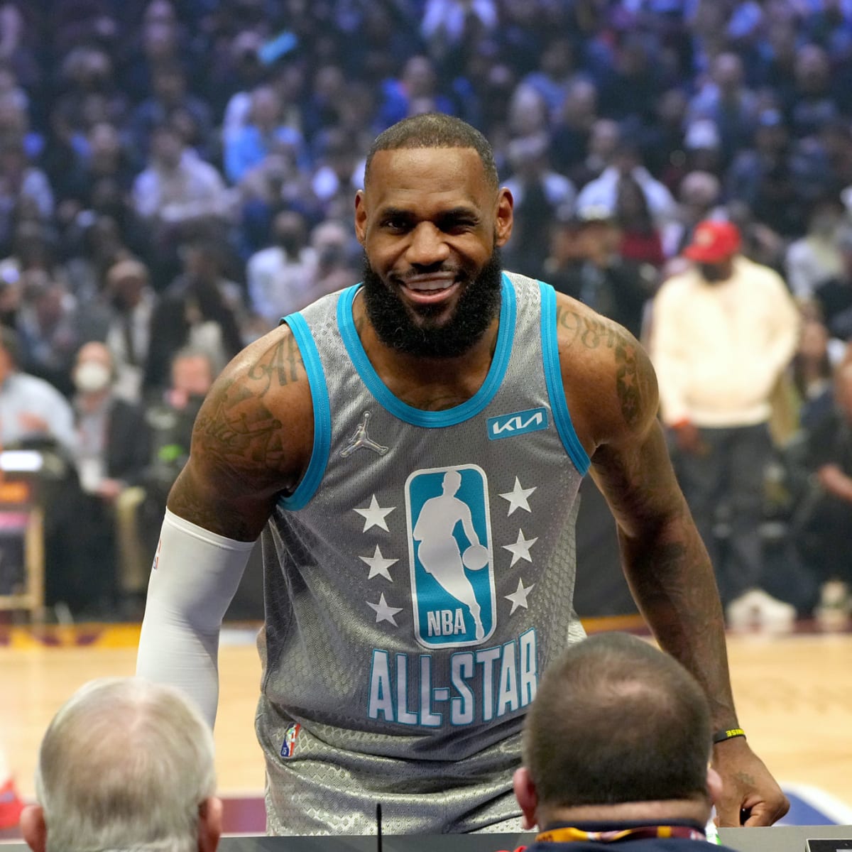 Ranking LeBron James' Best Shoes of the 2022-23 NBA Season - Sports  Illustrated FanNation Kicks News, Analysis and More