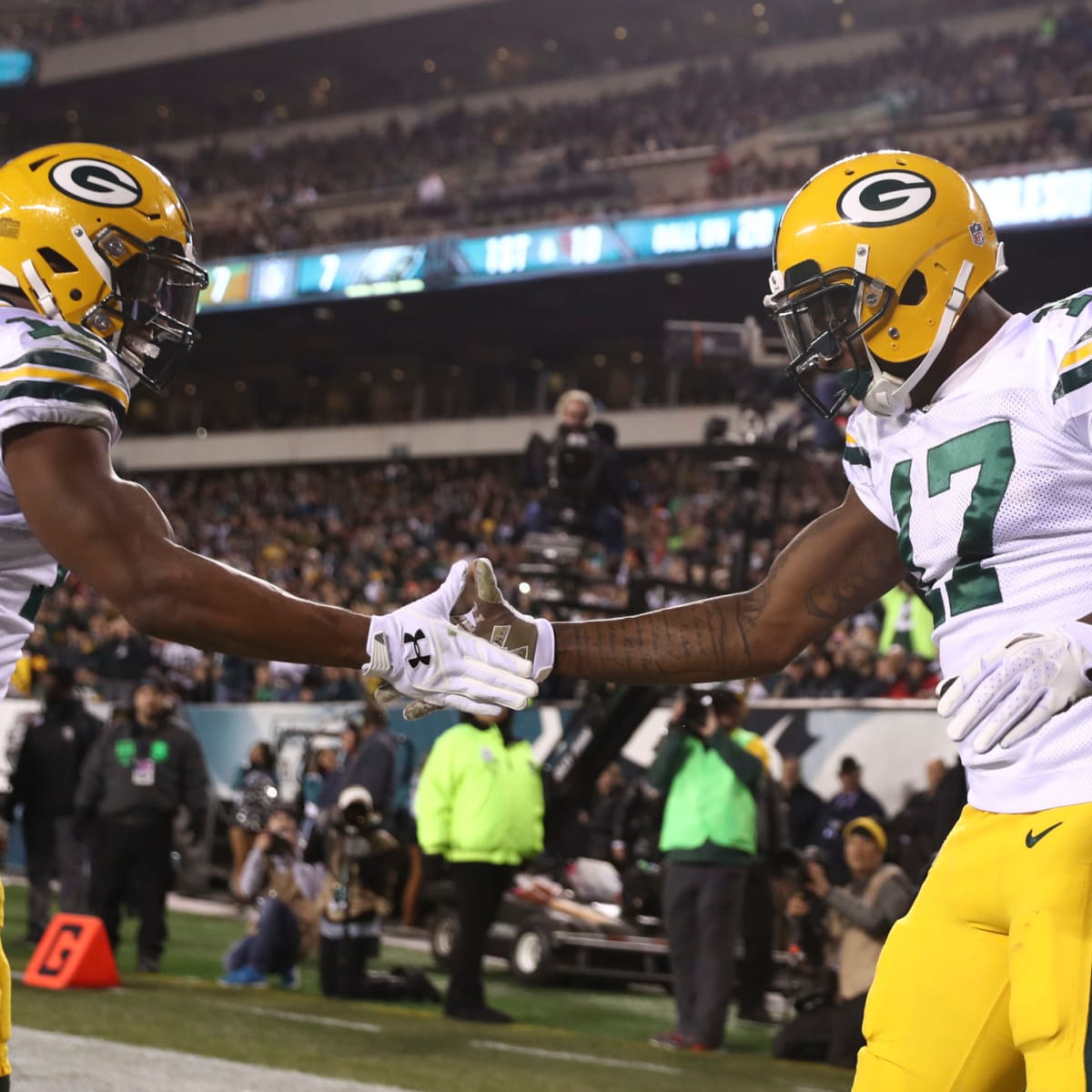 Davante Adams confirms he was offered more money to stay with the