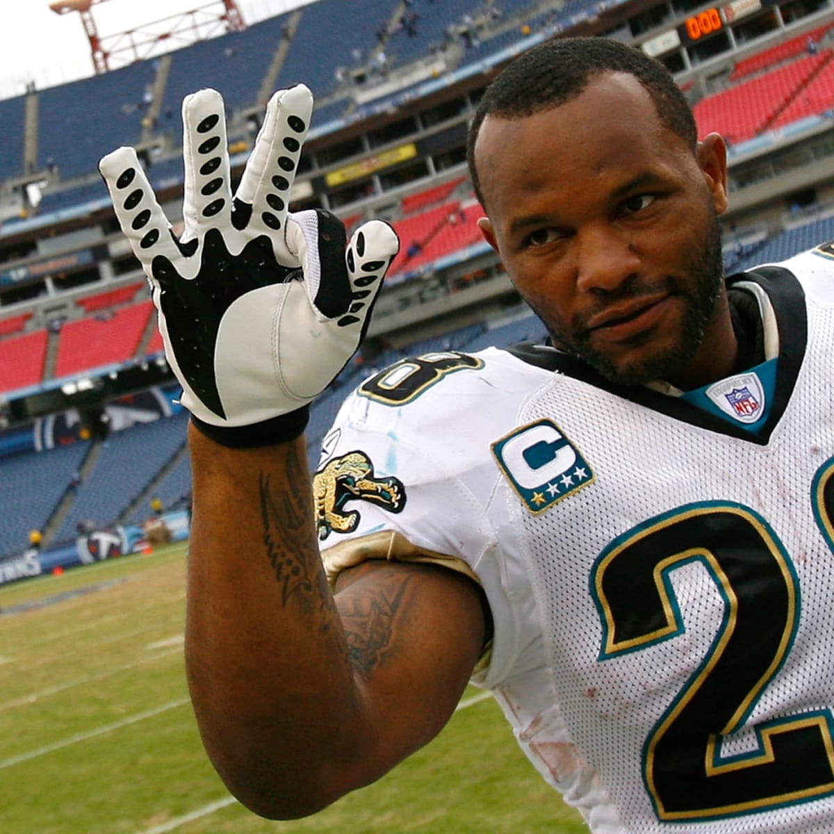 Fred Taylor Reveals If He Thinks He Should Make Pro Football Hall Of Fame -  The Spun: What's Trending In The Sports World Today