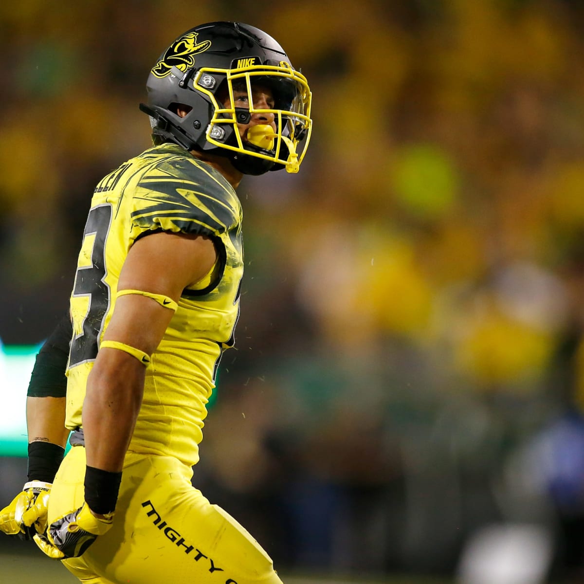 Former Oregon Ducks WR and Olympian Devon Allen signs with Eagles