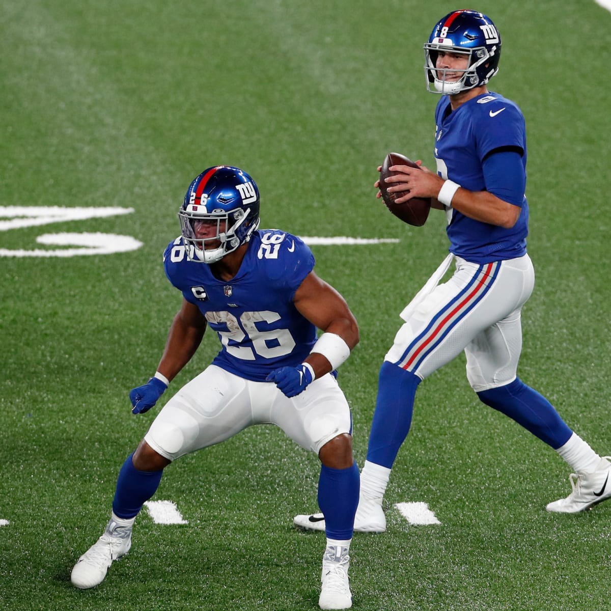 Giants don't see any problems with MetLife Stadium turf