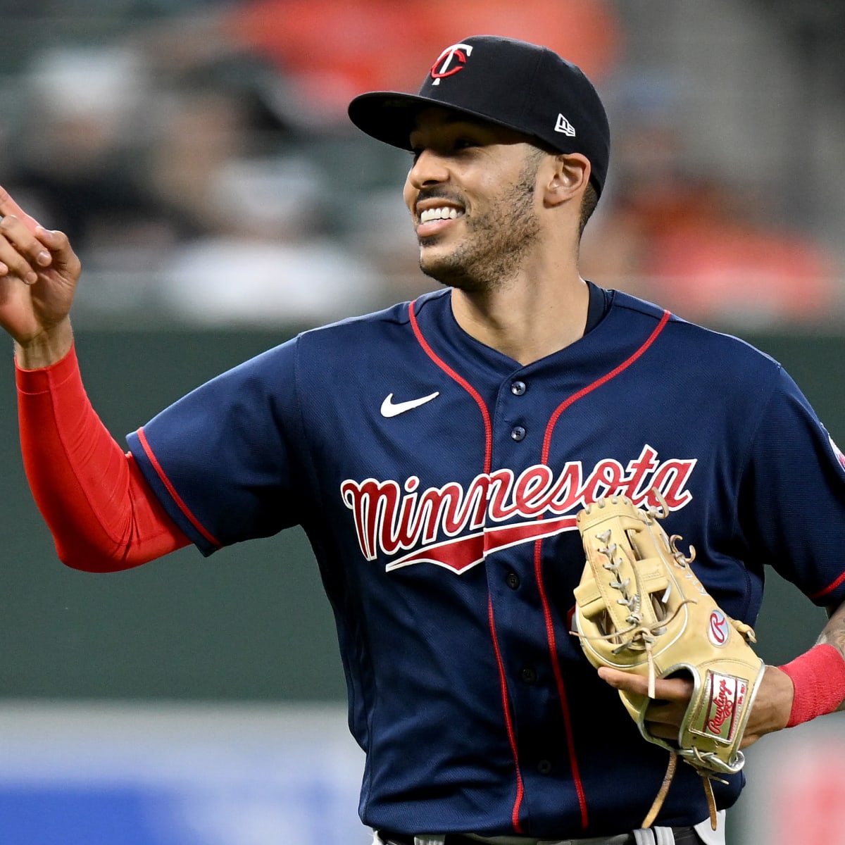 Minnesota Twins SIGN Dansby Swanson  Dansby Swanson Minnesota Twins   Twins Are Interested  YouTube