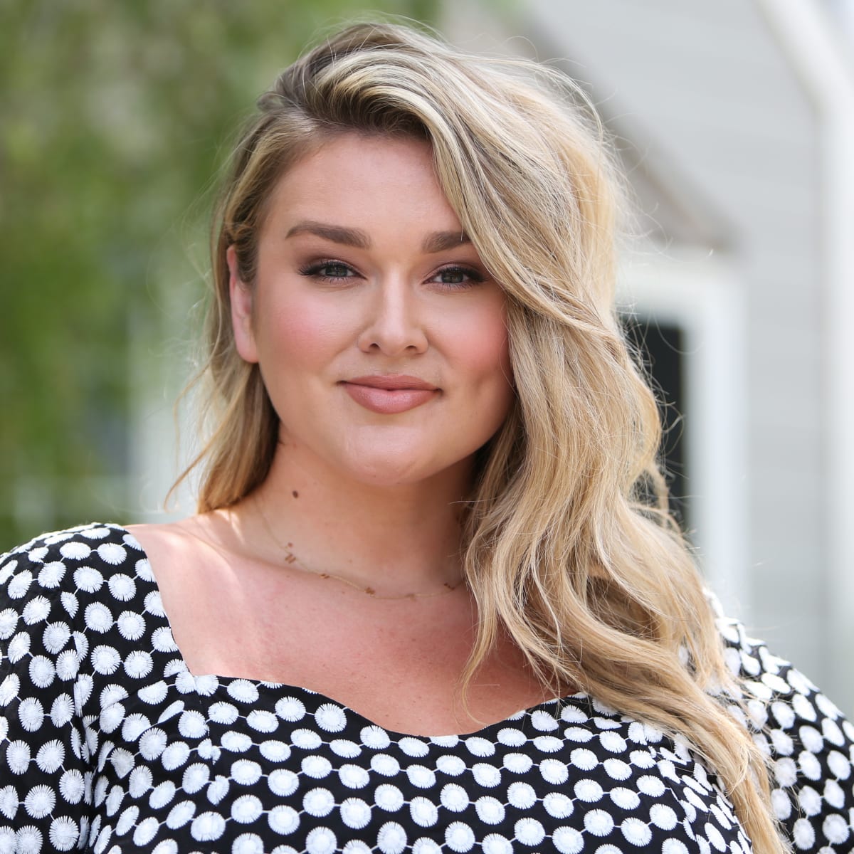 Huntermcgrady Xxx Hd - Look: Hunter McGrady's Top SI Swimsuit Photos - The Spun: What's Trending  In The Sports World Today
