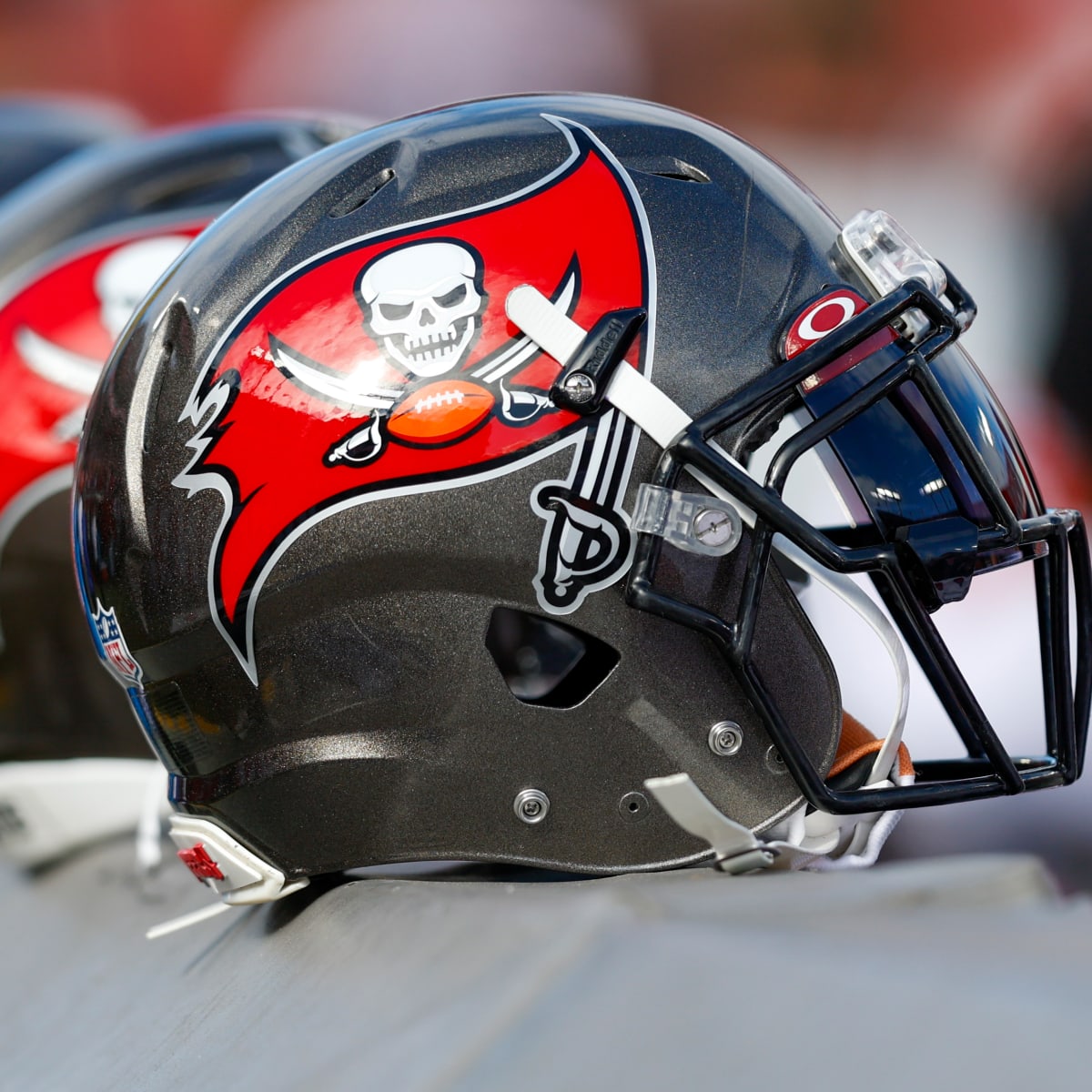 Football World Reacts To Major Buccaneers Roster Move - The Spun: What's  Trending In The Sports World Today