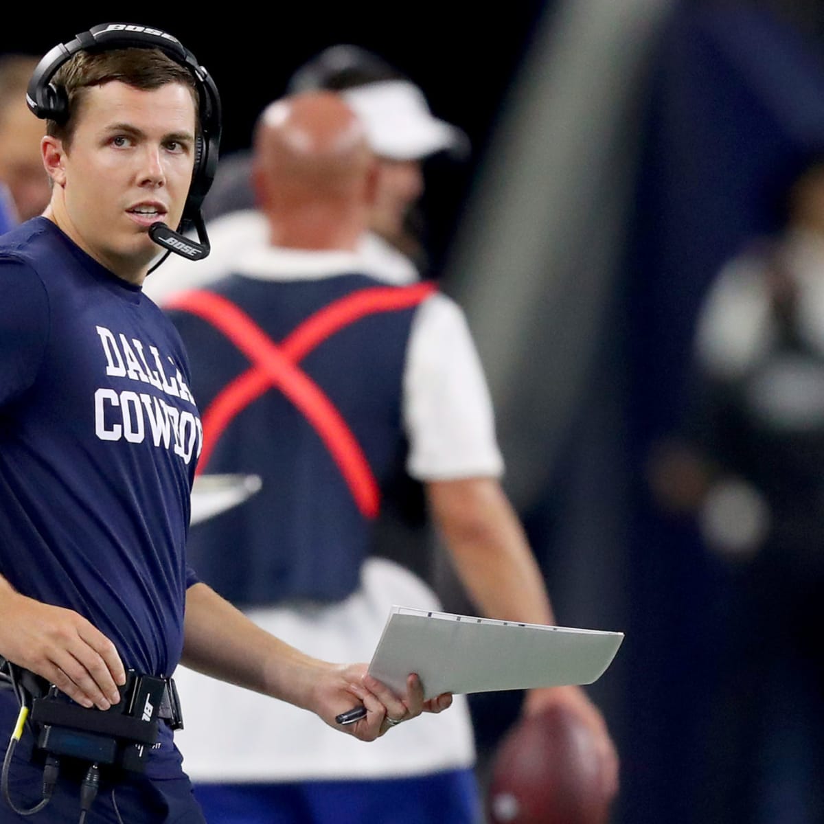 Cowboys give Mike McCarthy huge vote of confidence, while Kellen Moore's  status is much more murky