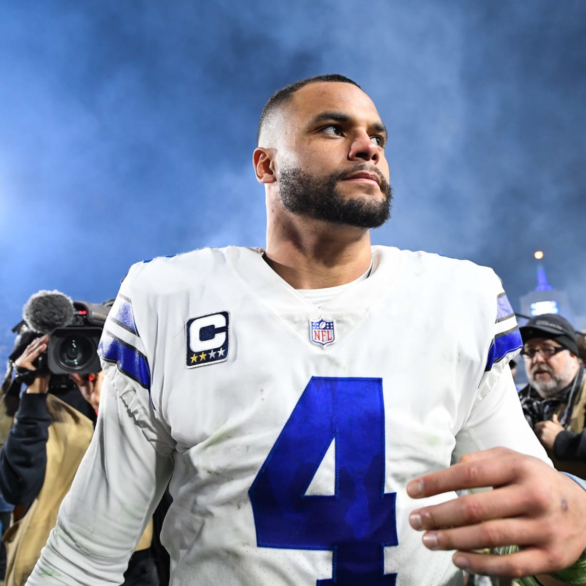 Cowboys Fans Are Loving Dak Prescott's Pregame Outfit Today - The Spun:  What's Trending In The Sports World Today