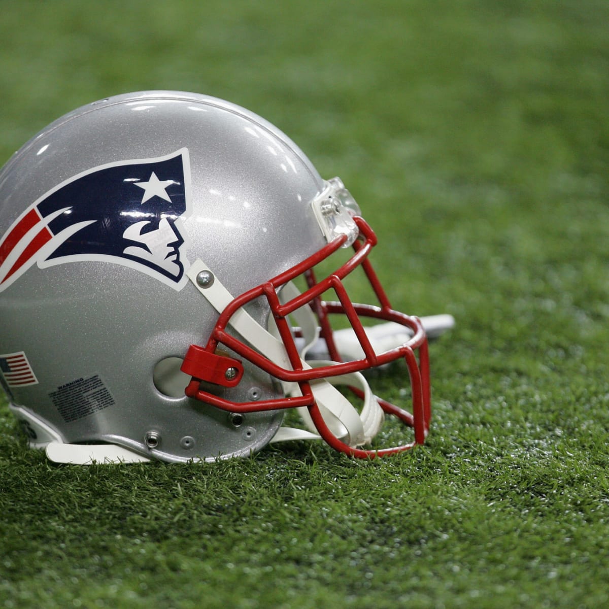 Patriots Waive/Injured LB Terez Hall 