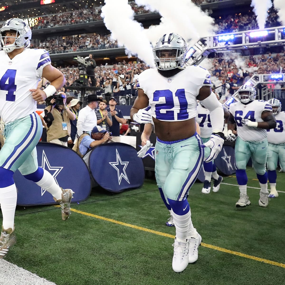 Cowboys unveil 'Color Rush Artic' uniform to freeze Titans on TNF