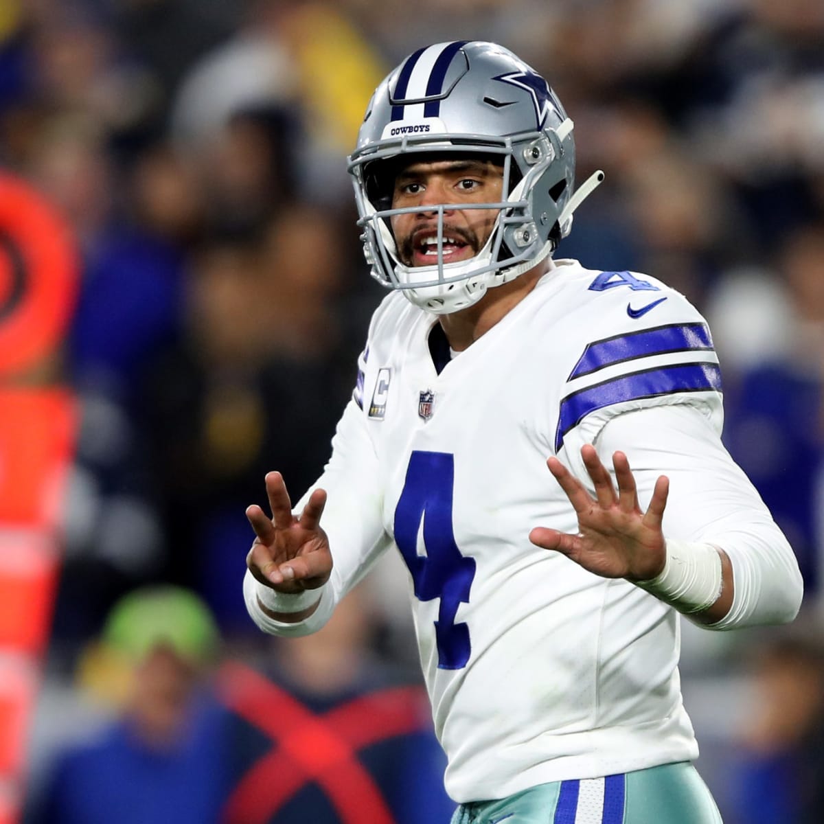 Dallas Cowboys quarterback Dak Prescott gets love on social media