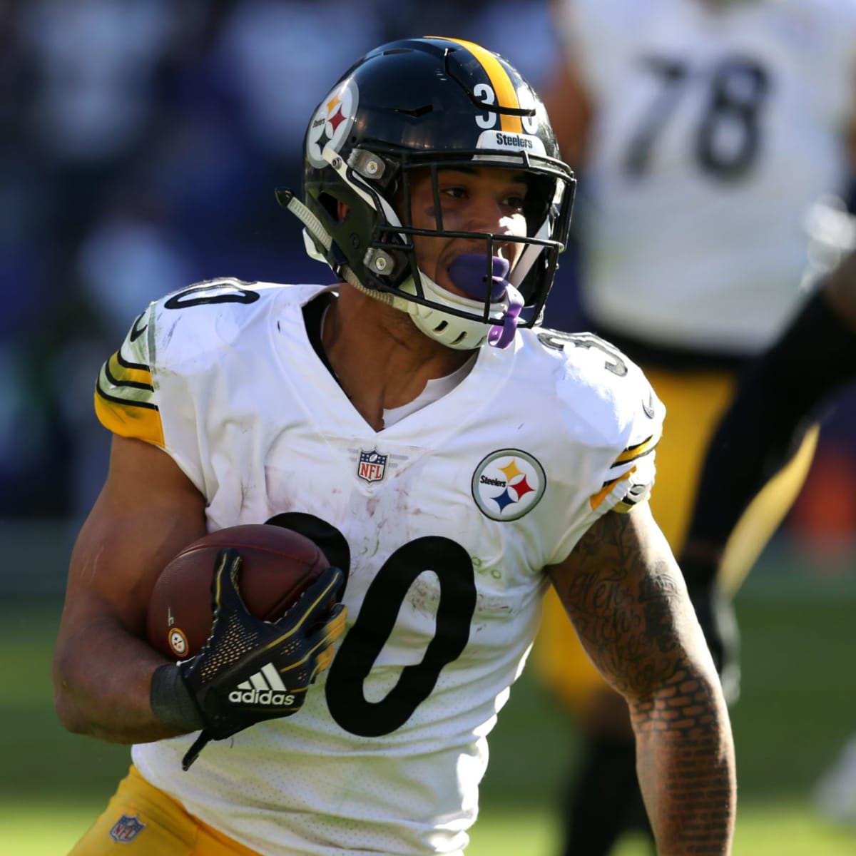 Mike Tomlin Issues Update On Steelers RB James Conner - The Spun