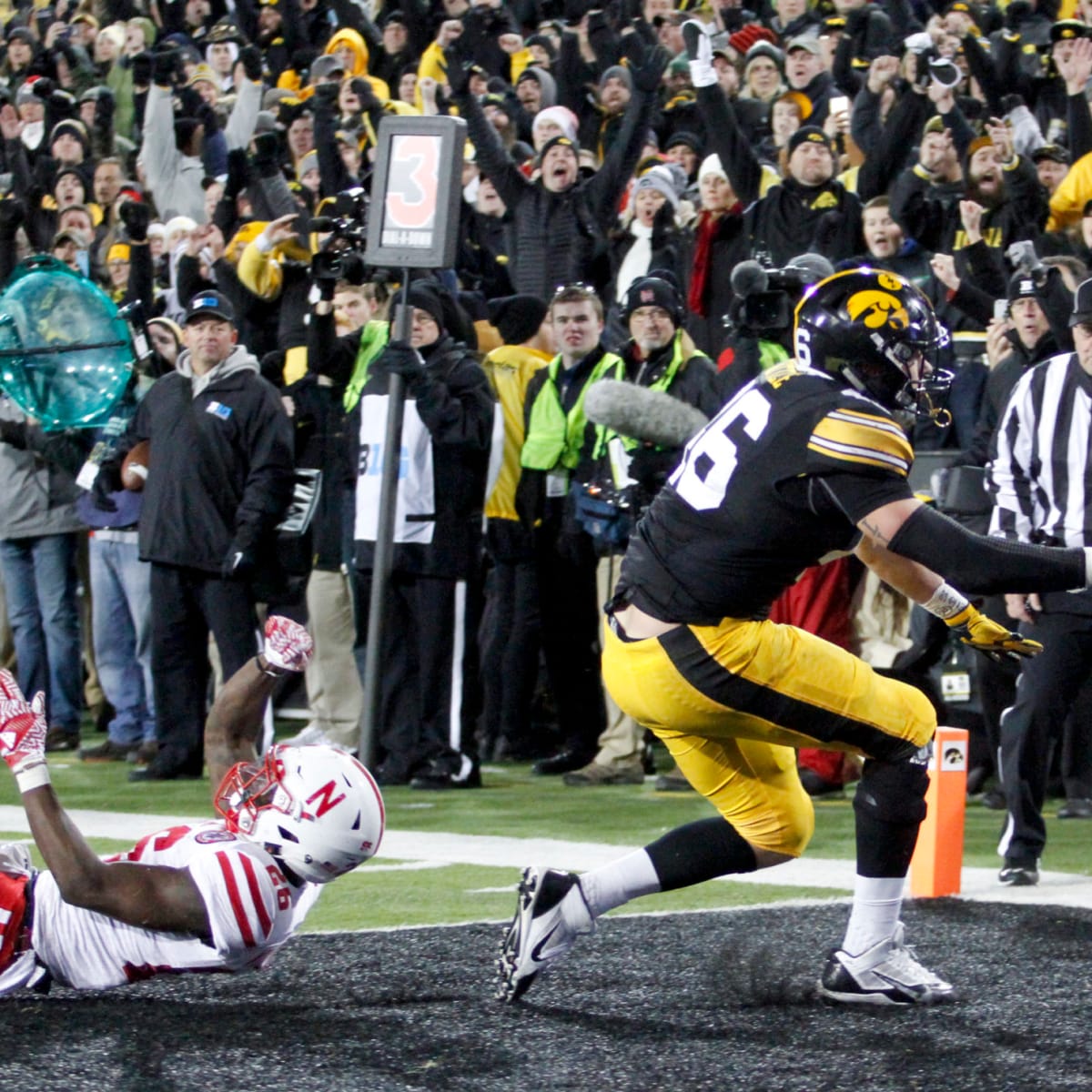 Former Iowa Star George Kittle Roasts Nebraska Football Over Weak Tweet