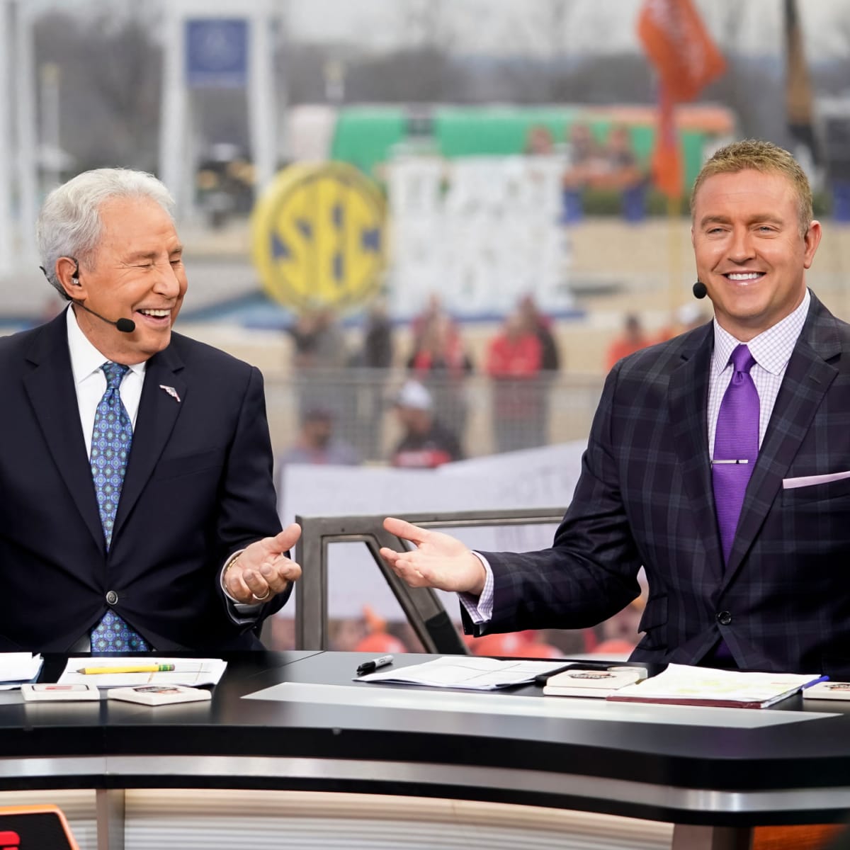 Look: Lee Corso's Headgear Pick Got A Little Chaotic Today - The Spun:  What's Trending In The Sports World Today