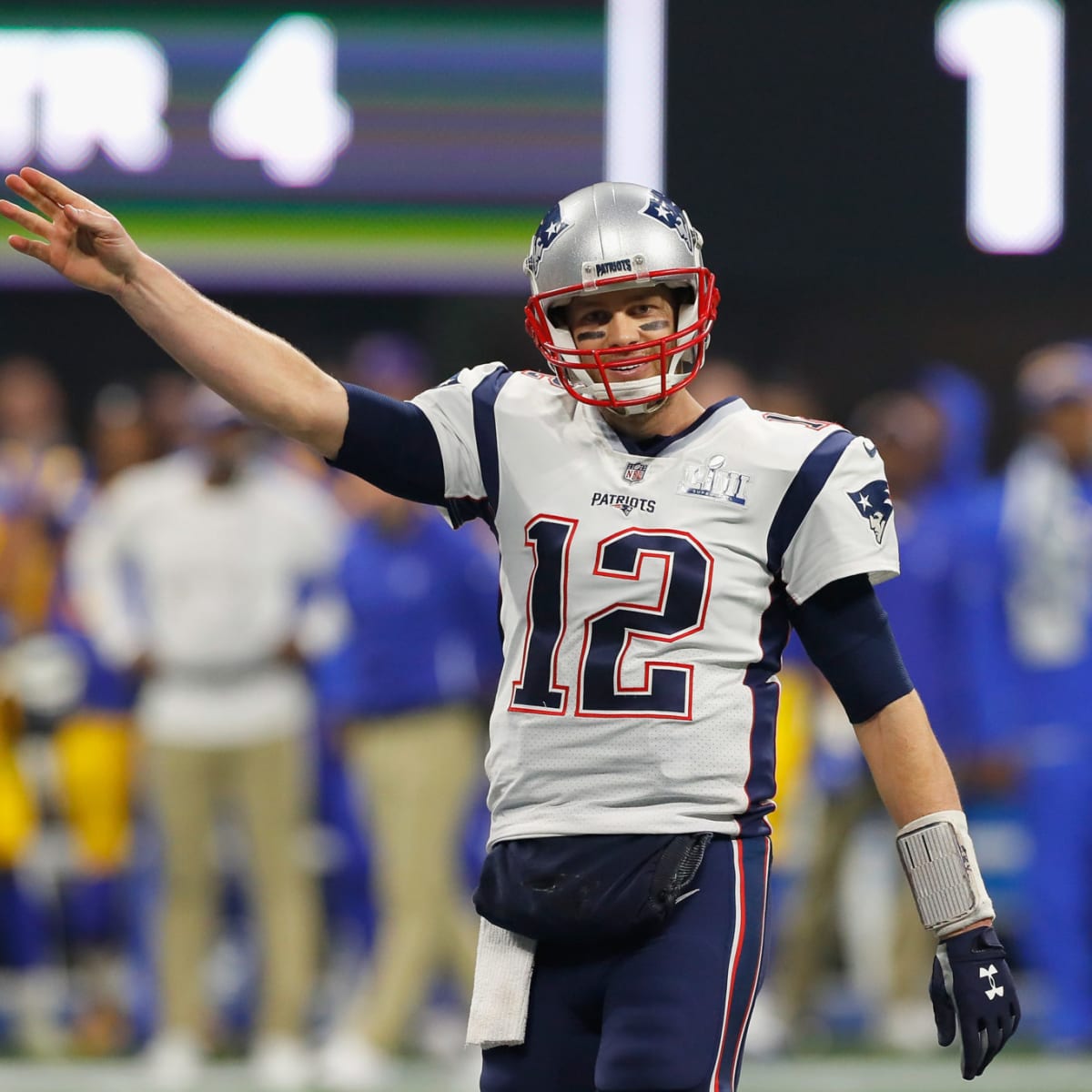 Tom Brady recalls first NFL passes on 22nd anniversary