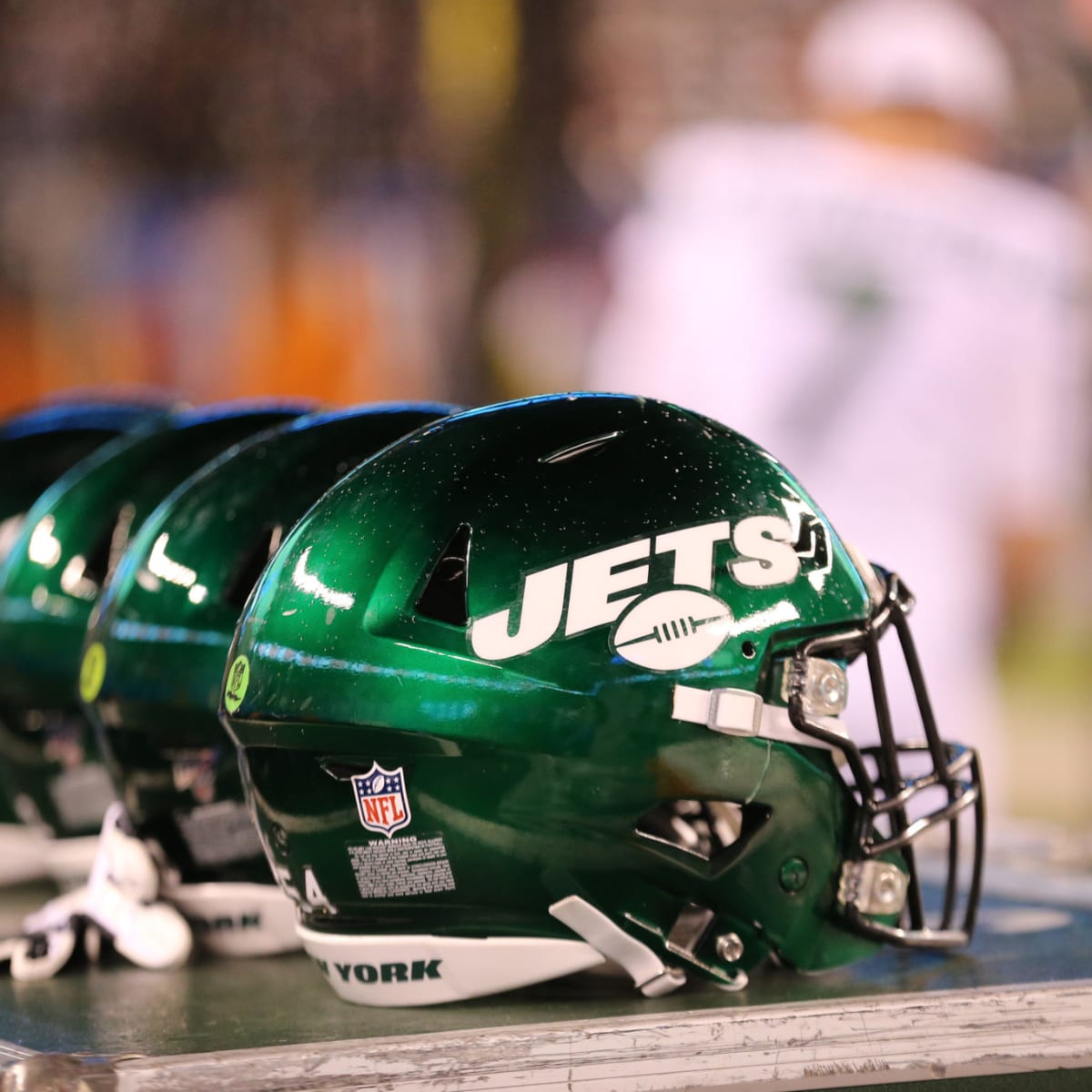 Jets trade draft pick for Jaguars RB James Robinson amid Breece Hall injury