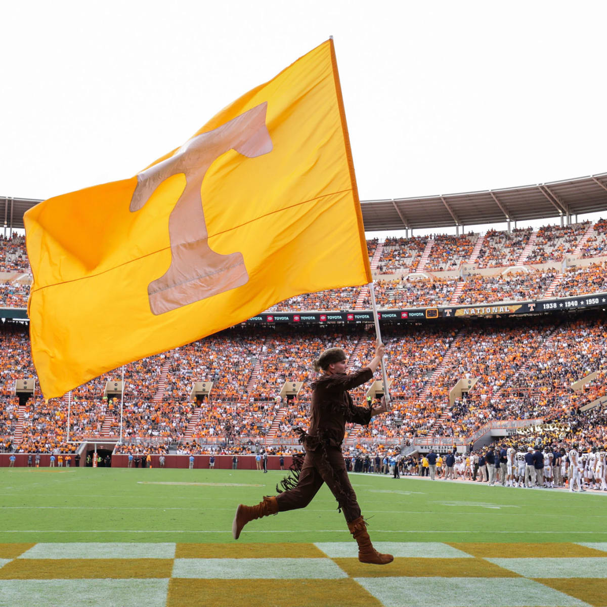 Tennessee baseball has a fun new home run celebration - A to Z Sports