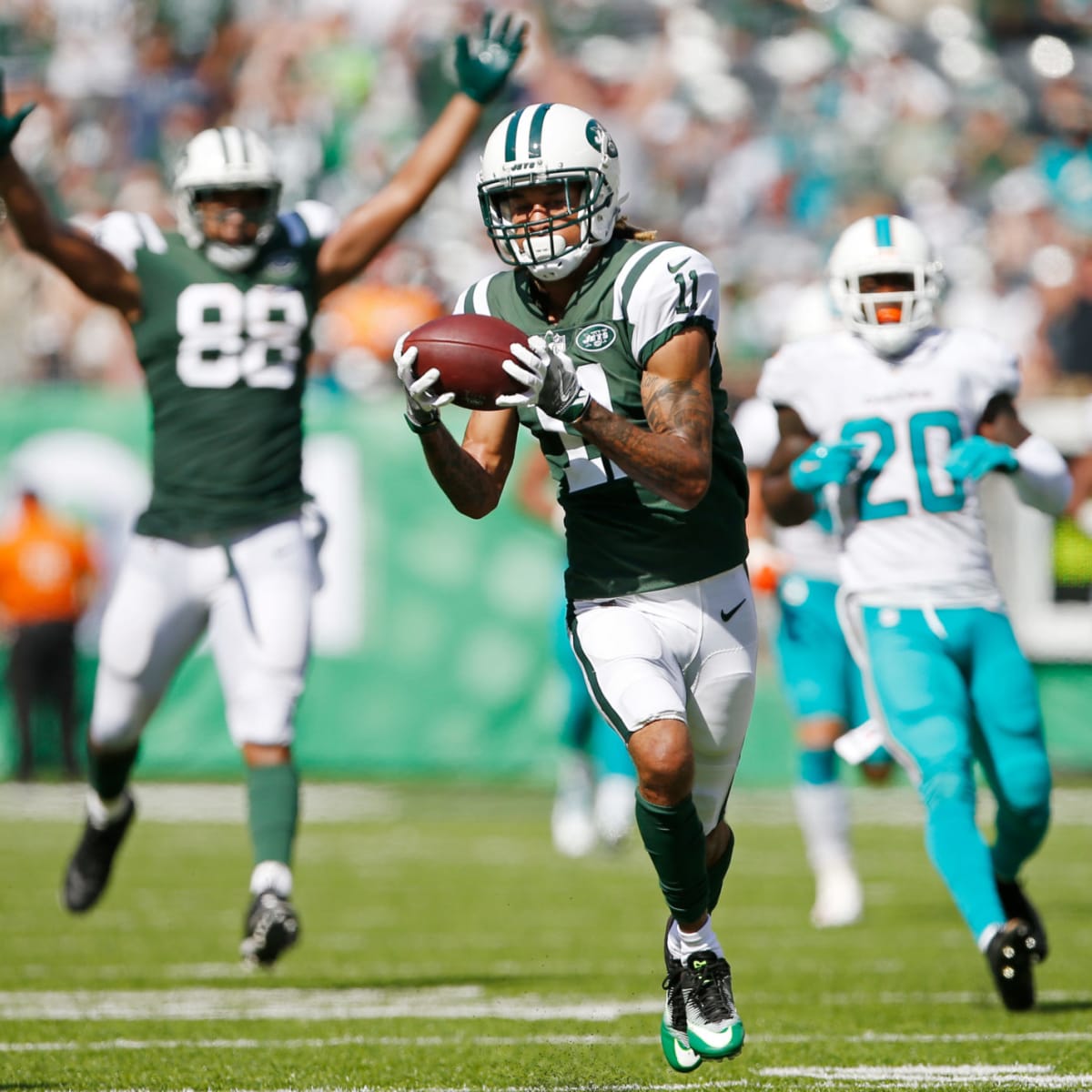 Carolina Panthers Sign Former Jets WR Robby Anderson