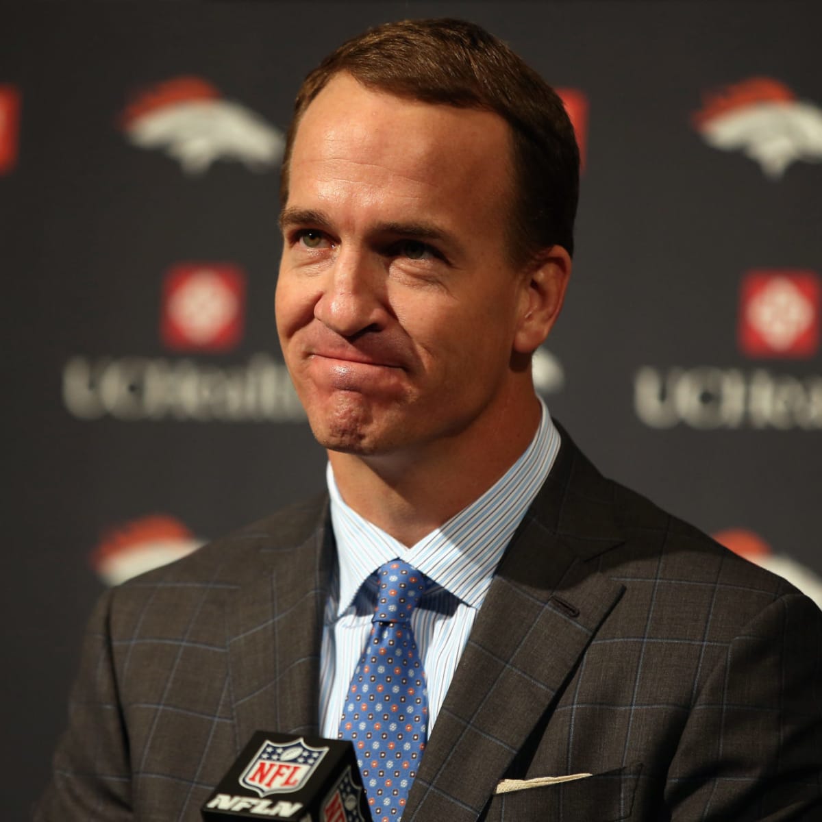 Peyton Manning used wife to get out of deposition in dog bite lawsuit – New  York Daily News