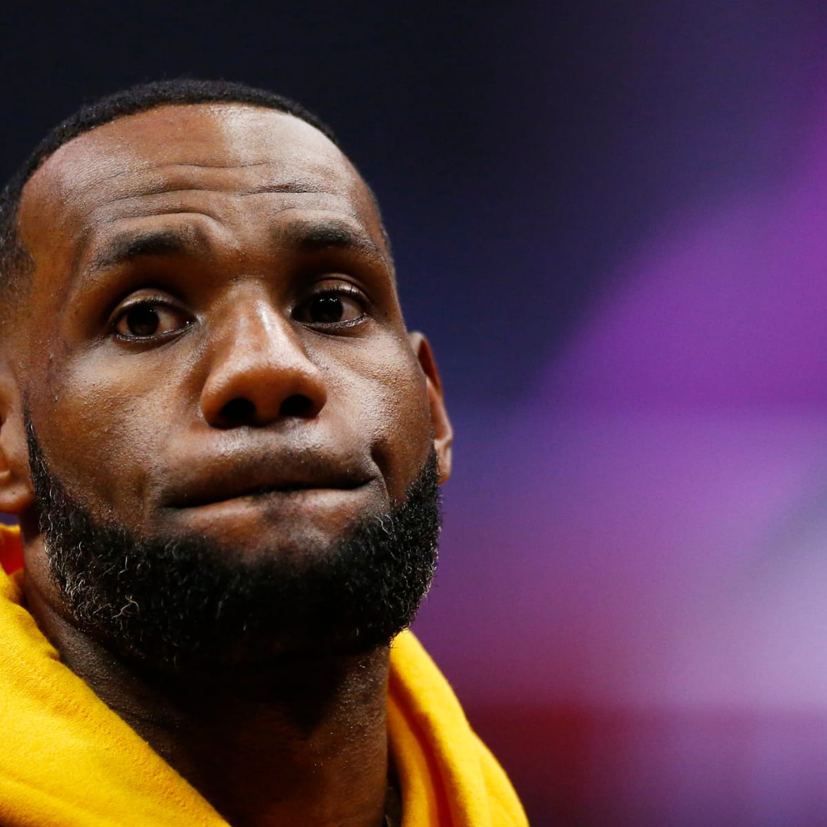 LeBron James is humbled to wear Lakers jersey, says he's not worrying about Golden  State – New York Daily News
