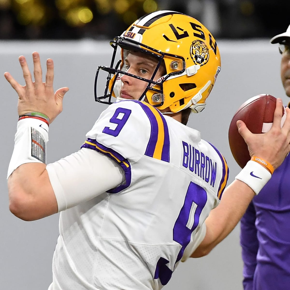 ESPN Analyst Doesn't Think Tua Tagovailoa vs. Joe Burrow Is Close