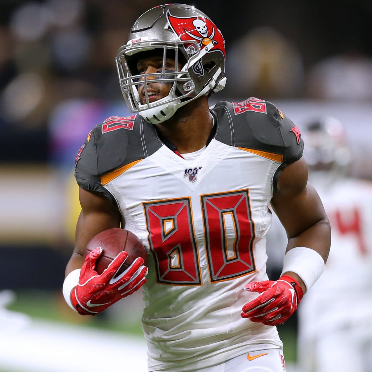 Former Alabama tight end O.J. Howard signs with Houston Texans