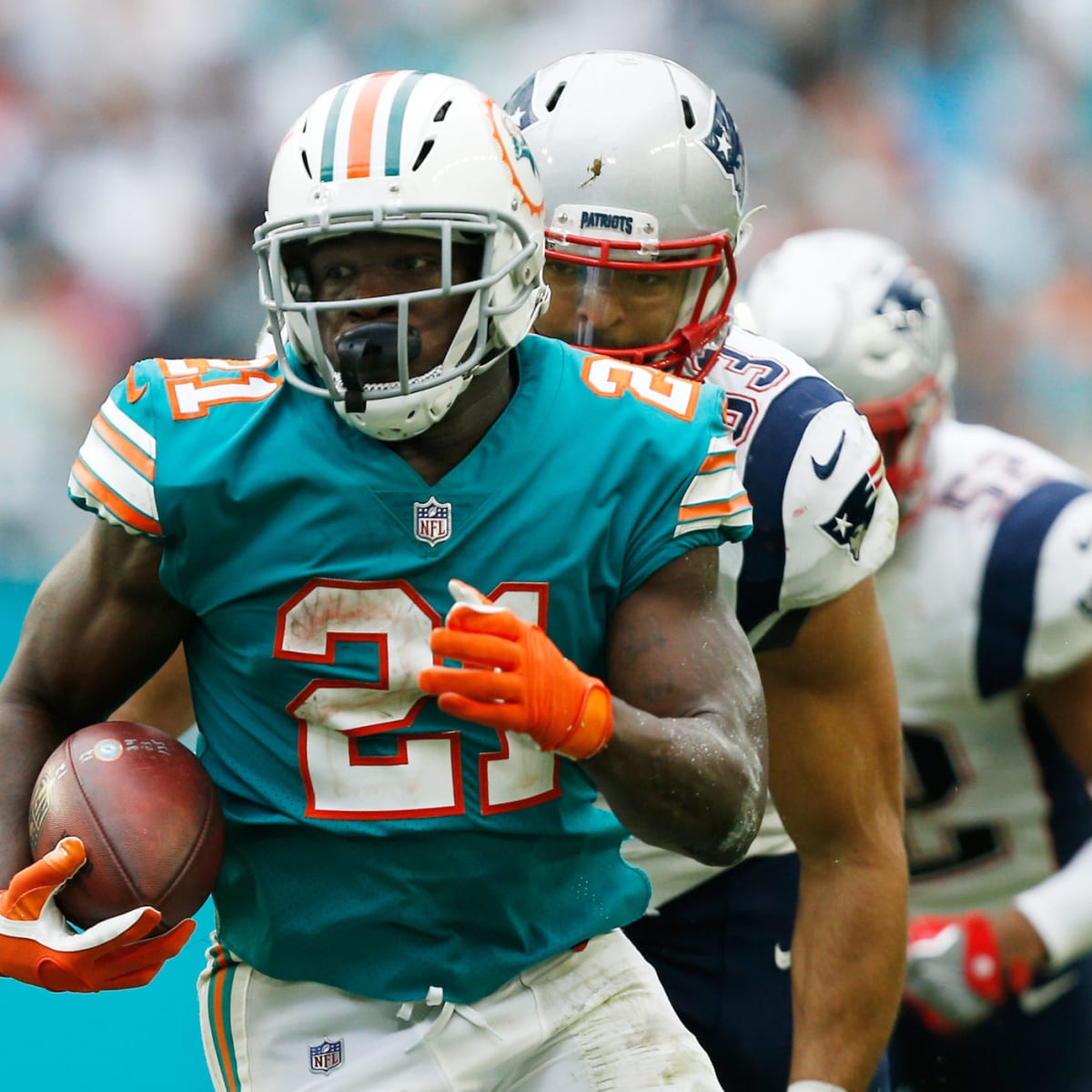 Former Dolphins running back Frank Gore to sign with Bills