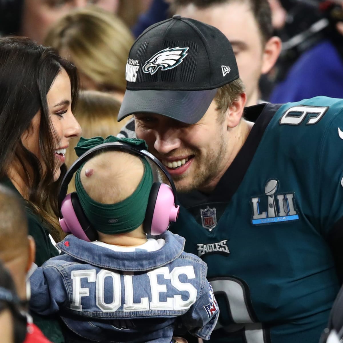 Eagles Not Trading Carson Wentz and Re-Signing Nick Foles is Going to Haunt  Them