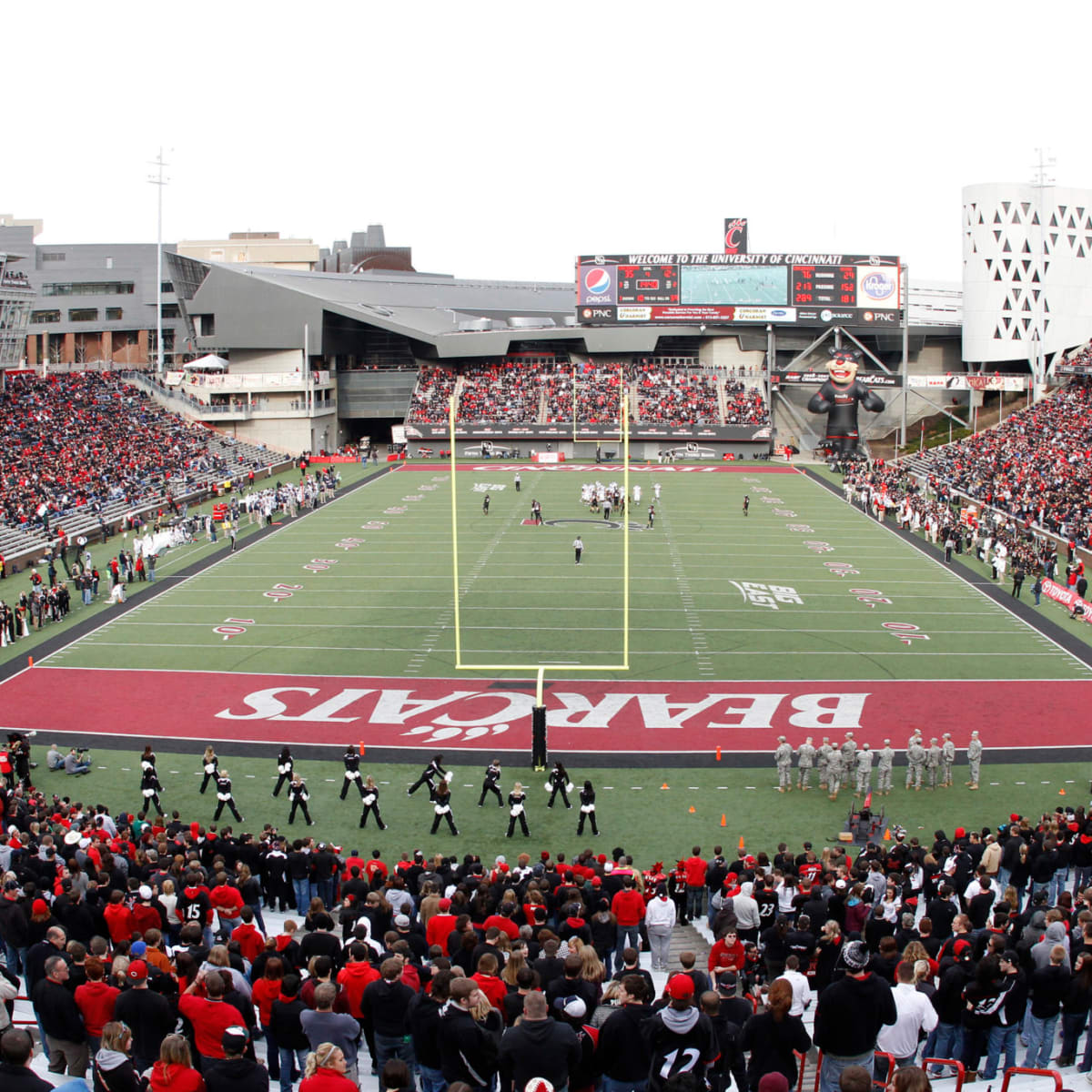 Cincinnati football: Bearcats host East Carolina in prime time