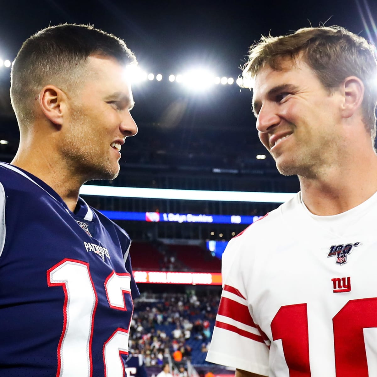 Giants' Eli Manning reacts to Buccaneers' Tom Brady, who would