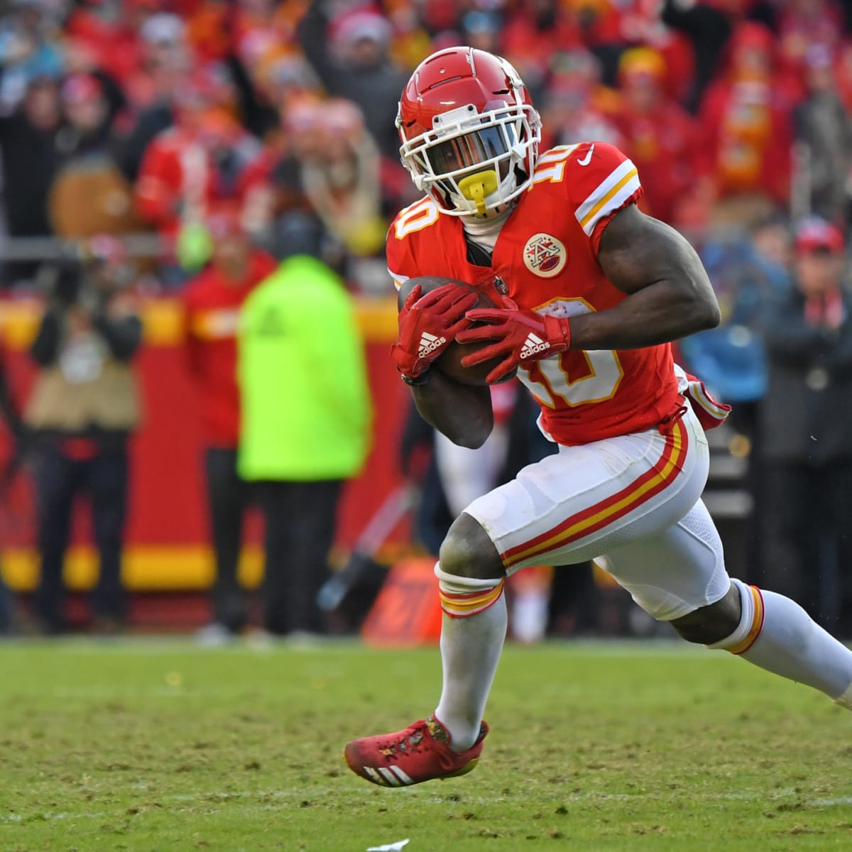 Chiefs WR Tyreek Hill Has Message For Rest Of The NFL - The Spun