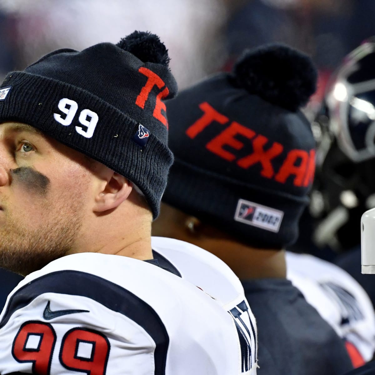 Around the AFC North: Will J.J. Watt Join His Brothers in Pittsburgh?