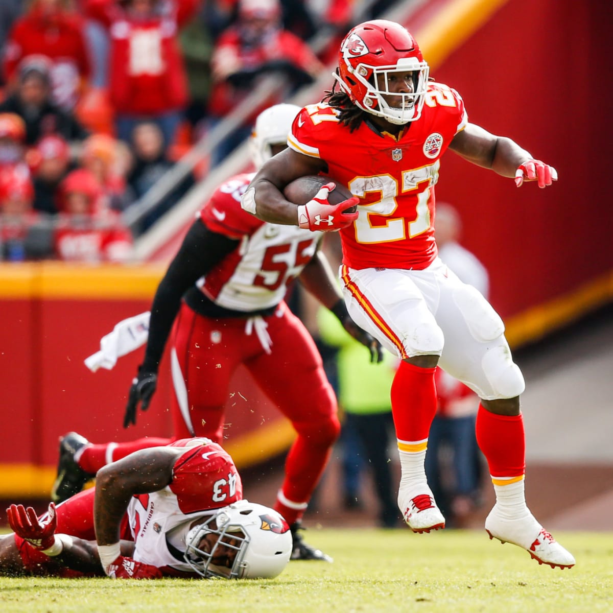 Kareem Hunt of Kansas City Chiefs placed on commissioner's exempt list -  ESPN