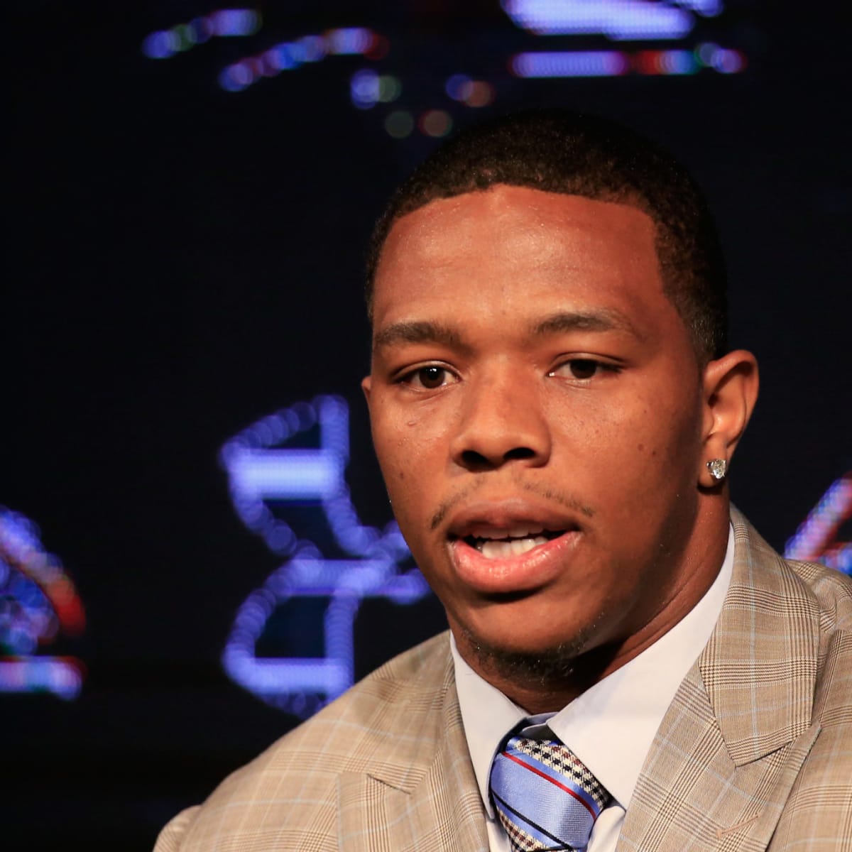 In league of second (and third) chances, why is Ray Rice the only one left  out? – New York Daily News