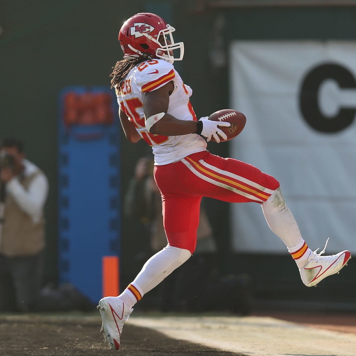 Former Longhorns RB Jamaal Charles nominated for Pro Football HOF