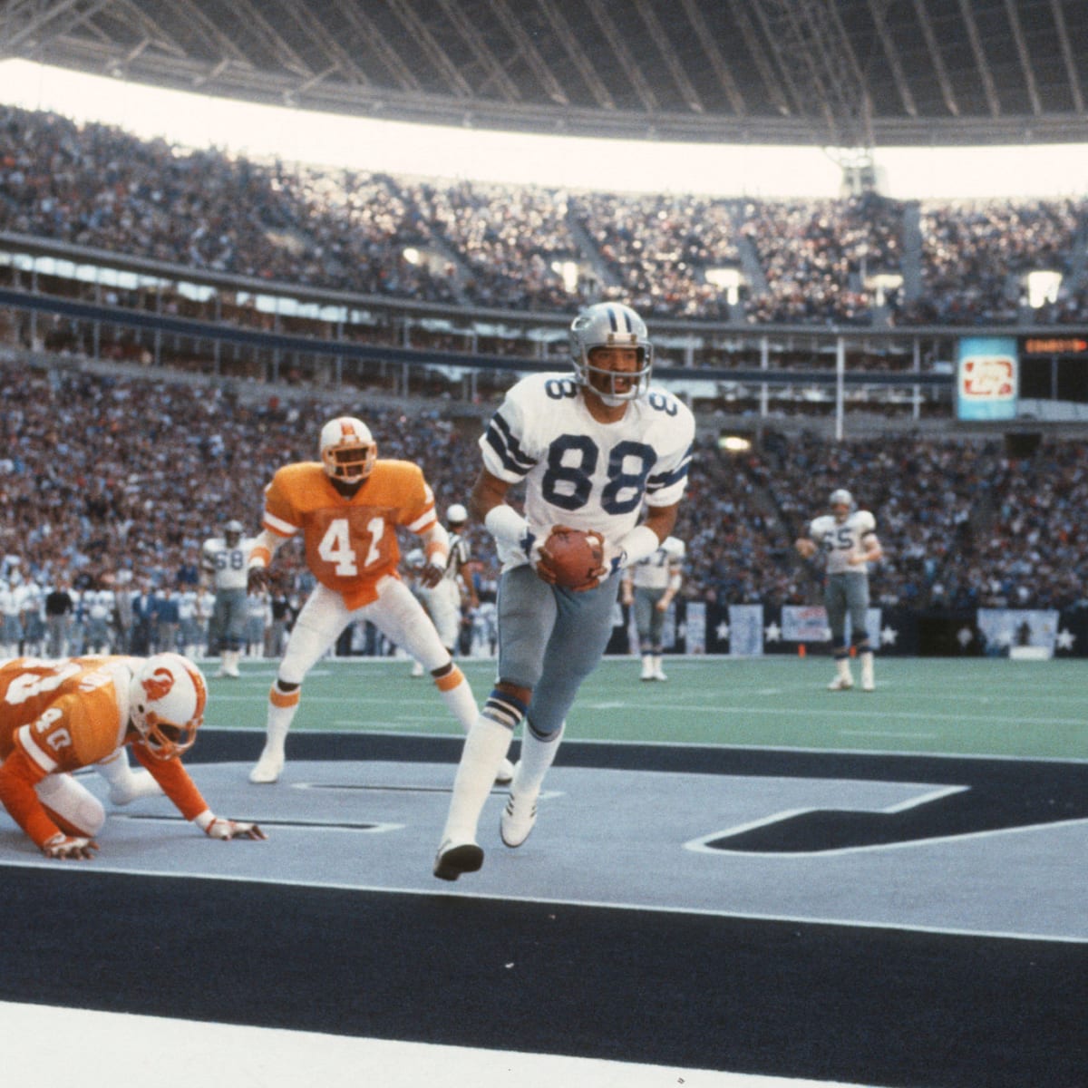 Drew Pearson Named 2019 Distinguished Texan by the NFF Gridiron Club of  Dallas Chapter - National Football Foundation