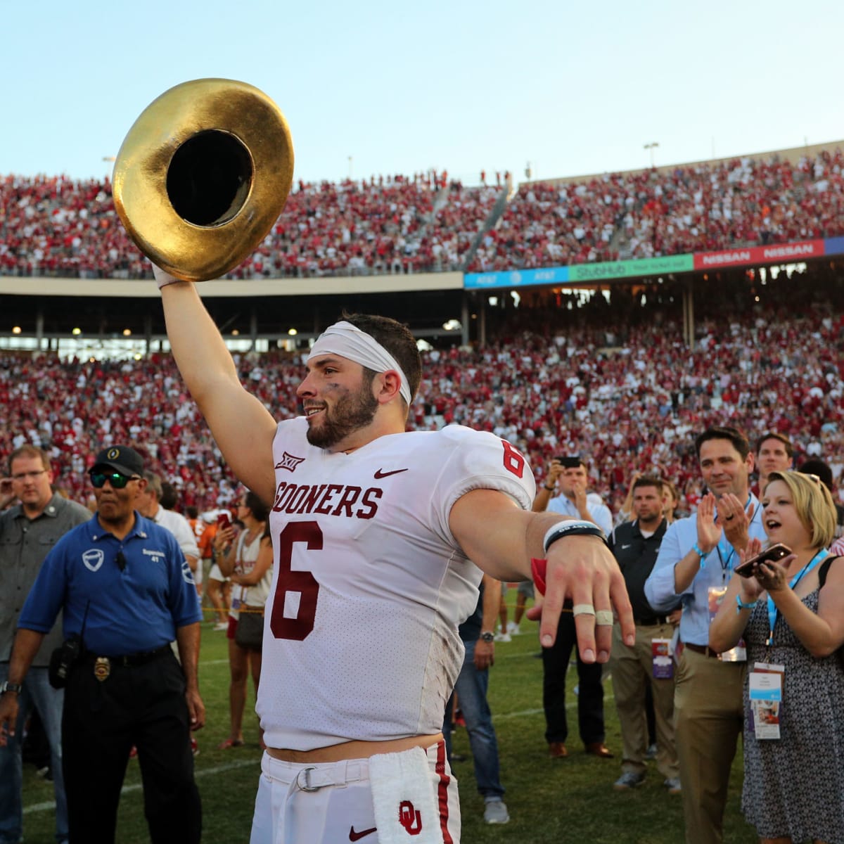 Baker Mayfield Taught Players At His Hometown Camp 'Horns Down' - The Spun:  What's Trending In The Sports World Today