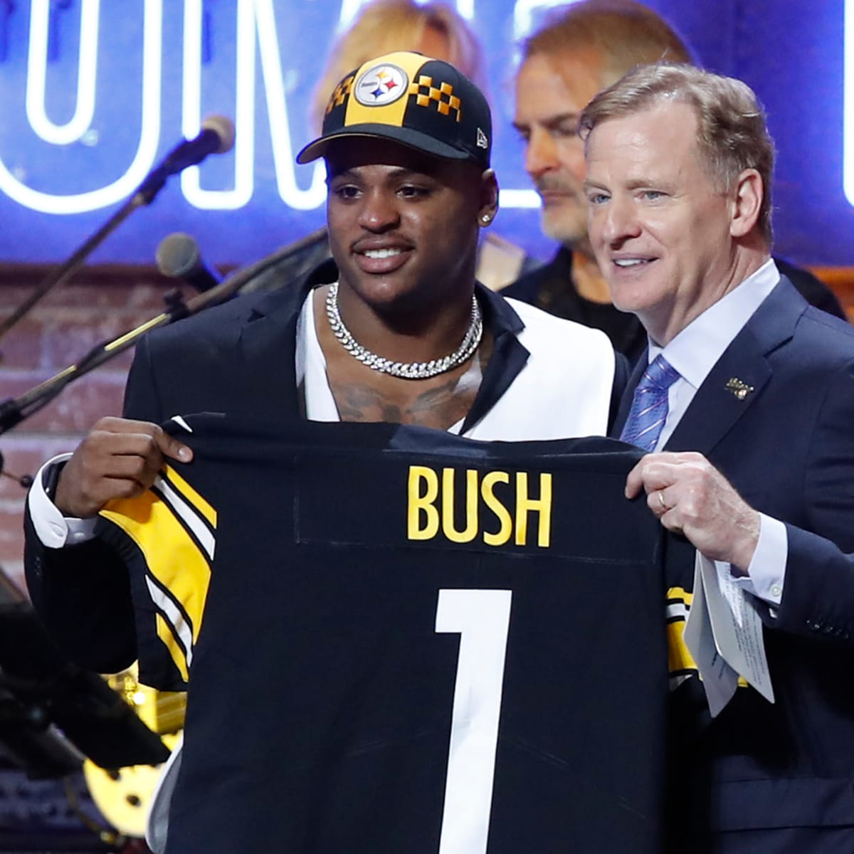 Sunday's NFL: Ex-Wolverine Devin Bush impresses in debut with Steelers