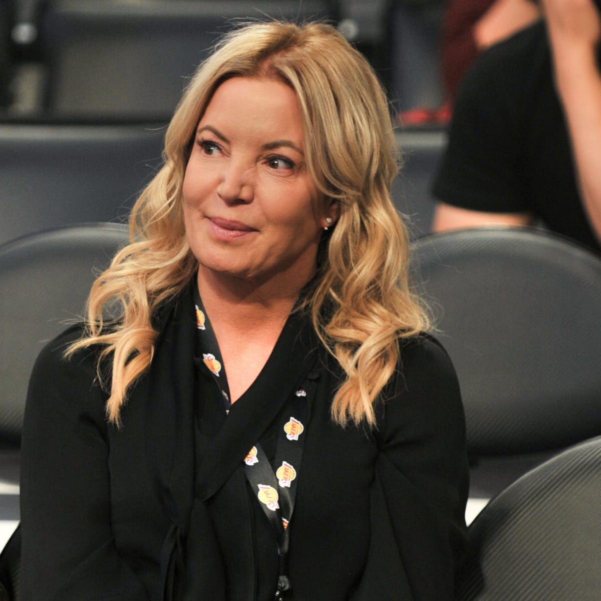 Jerry West Rips Jeanie Buss' Top 5 Lakers Rankings: '1 of the Most