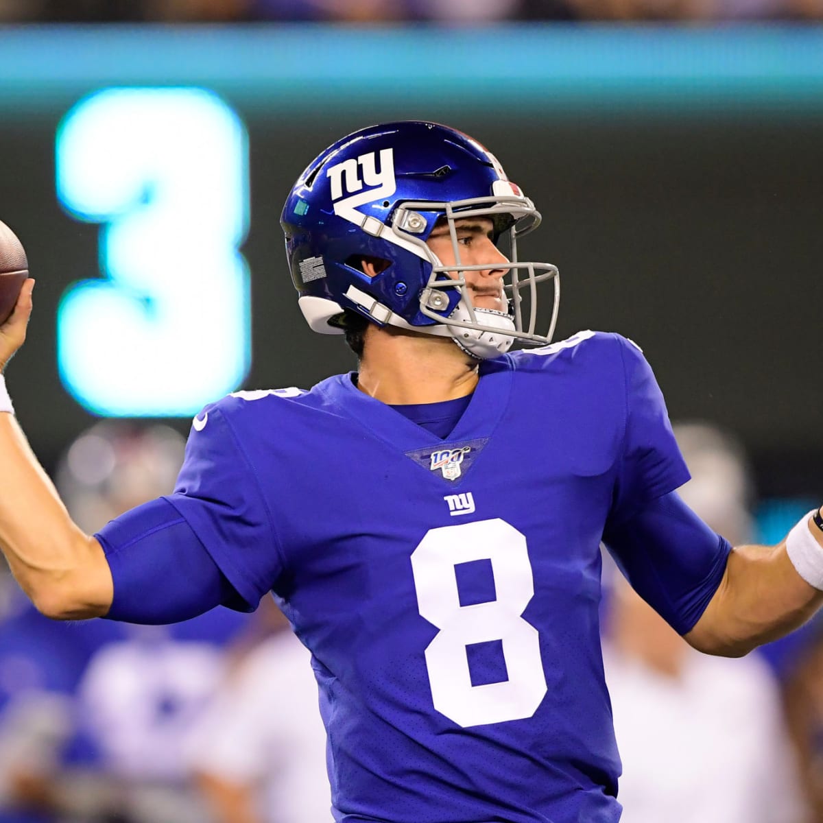 Manning and Jones throw TDs to lead Giants over Bears