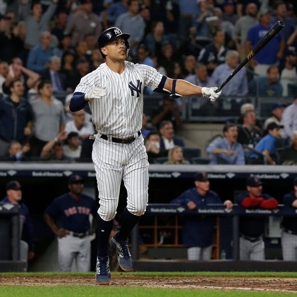 Yankees' Giancarlo Stanton belts another bullet line driv