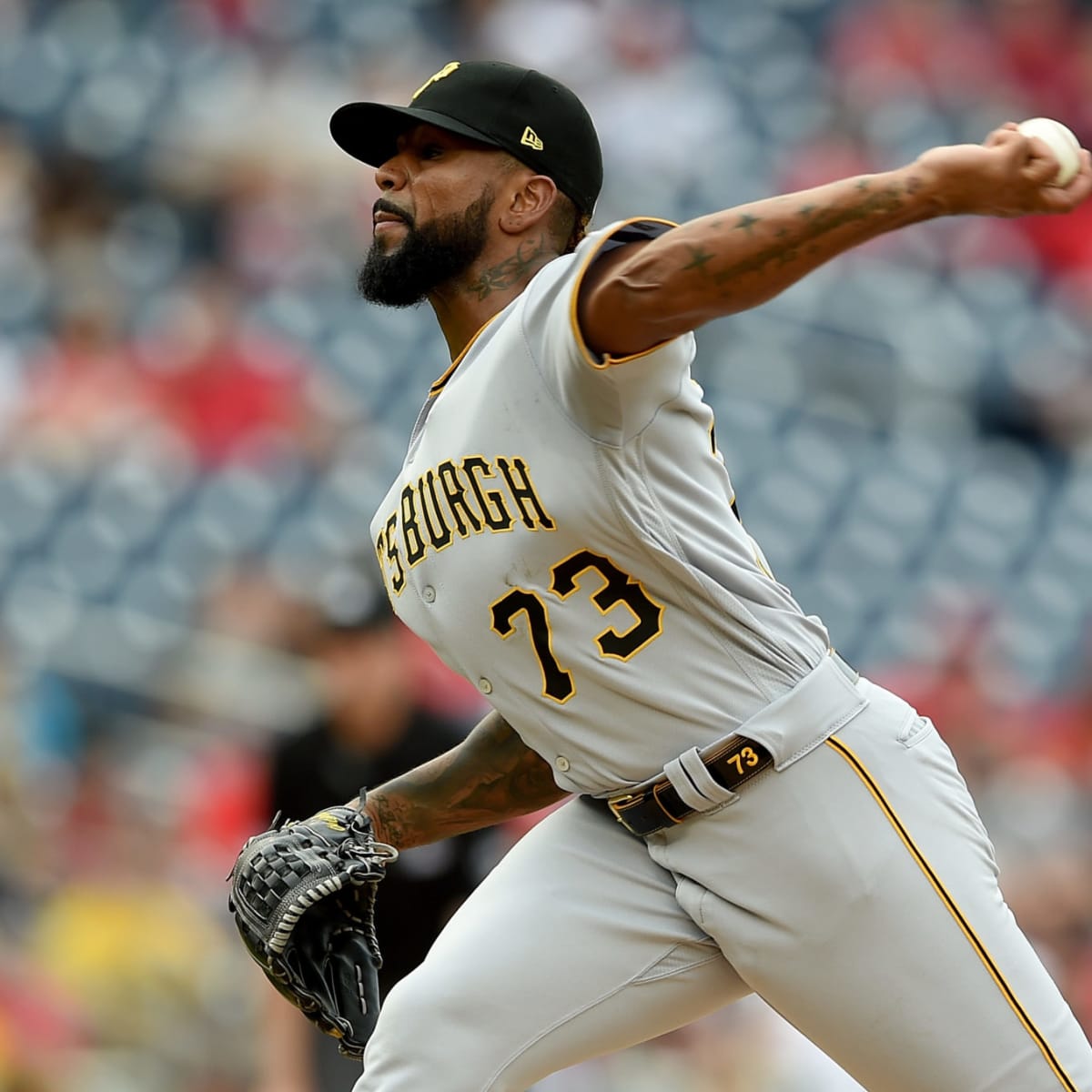 Pittsburgh Pirates' Vázquez arrested on porn, solicitation charges
