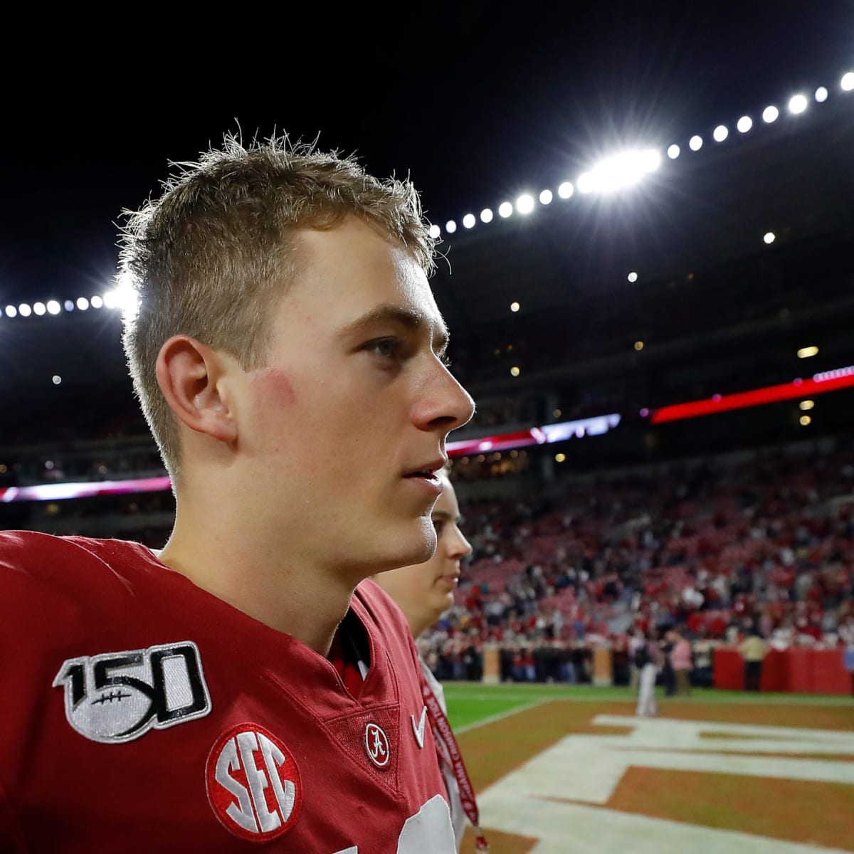 Mac Jones helps Alabama football cruise without Tua against Arkansas