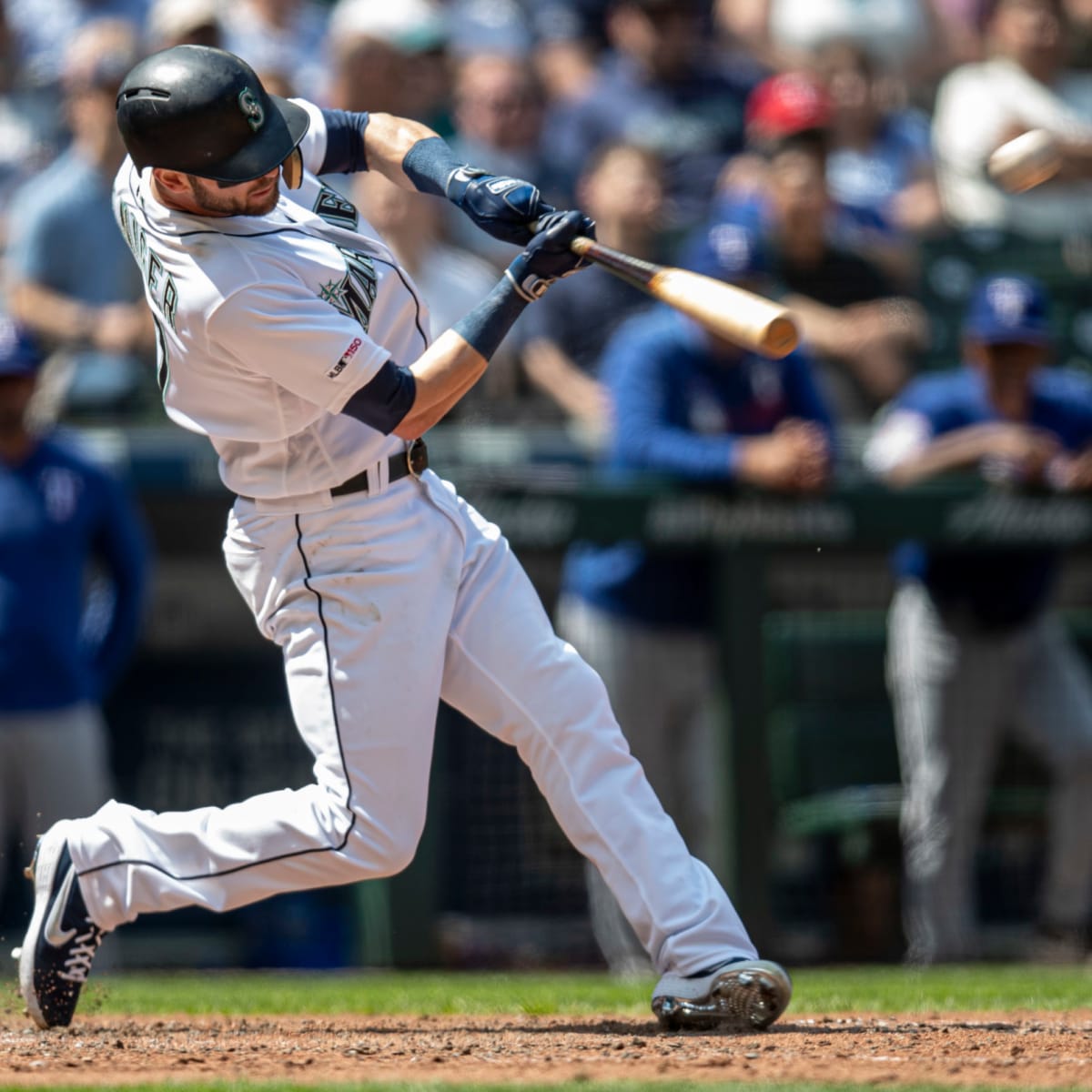 MLB: Mariners' Mitch Haniger suffers ruptured testicle