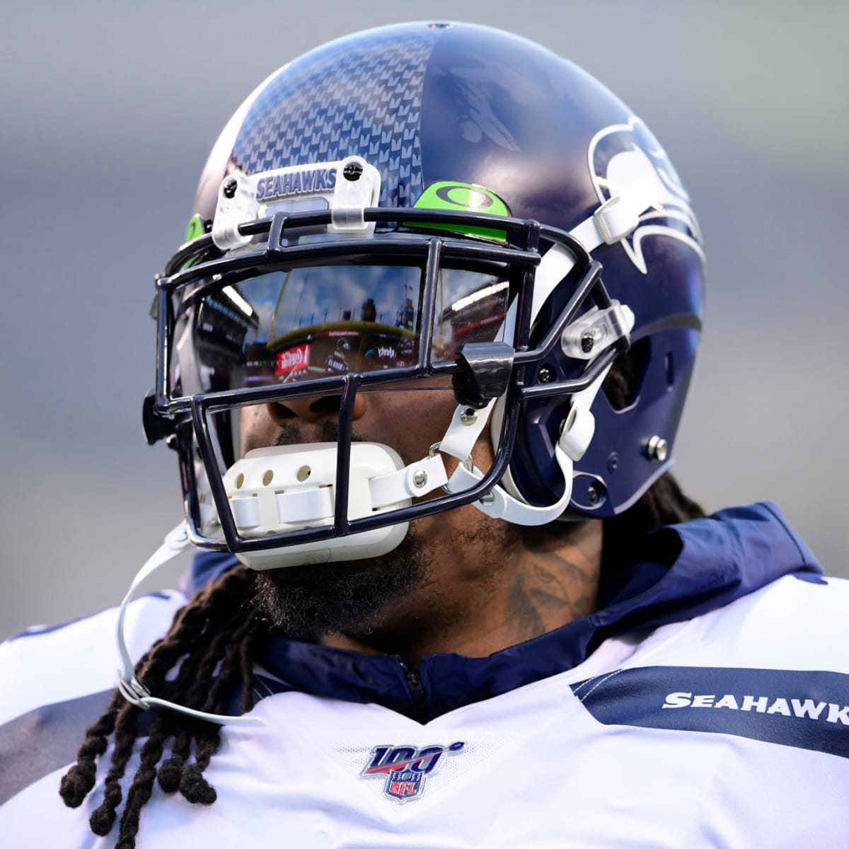 Marshawn Lynch rips the media during Seahawks' final media session