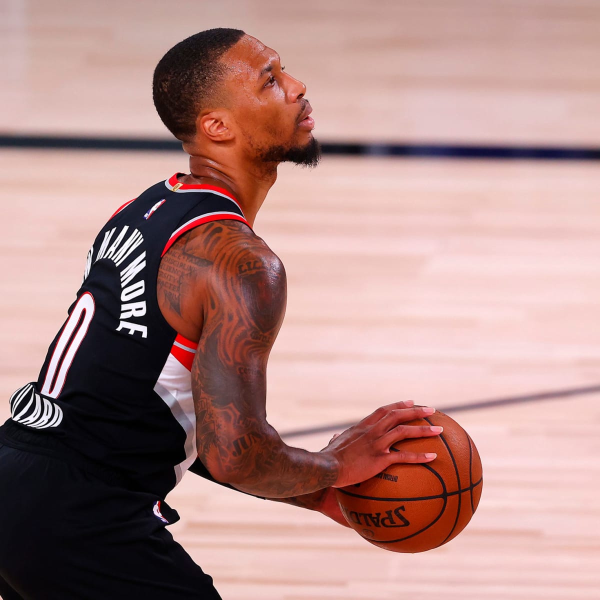 Damian Lillard Shuts Down Potential Move To Lakers In New Song