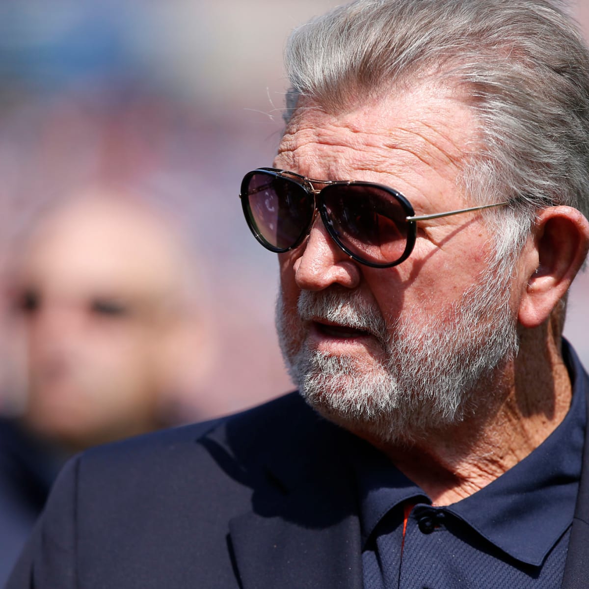 PHOTO: Bears Fans Wear Matching Mike Ditka Costumes