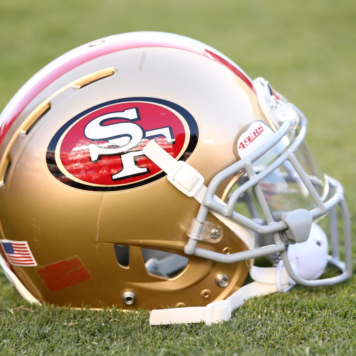 49ers Reportedly Hosting 3 Notable Running Backs