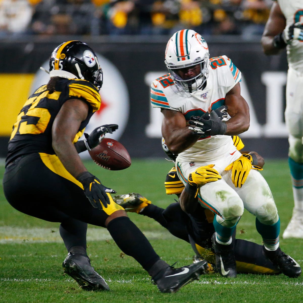 Miami Dolphins RB Mark Walton suspended four games 