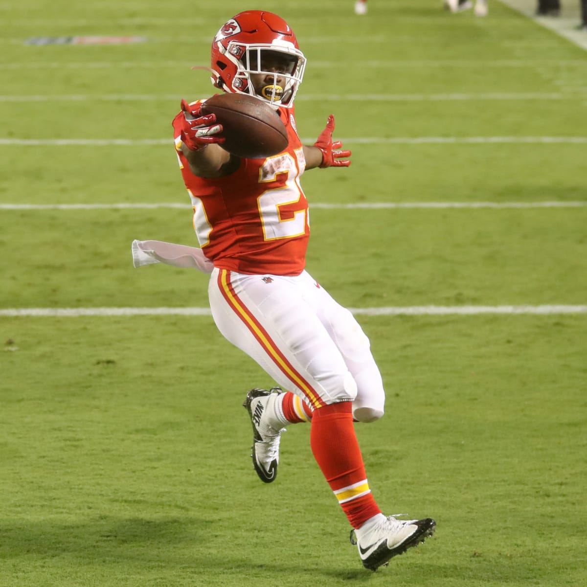 Chiefs Make Notable Decision On Running Back Clyde Edwards-Helaire - The  Spun: What's Trending In The Sports World Today