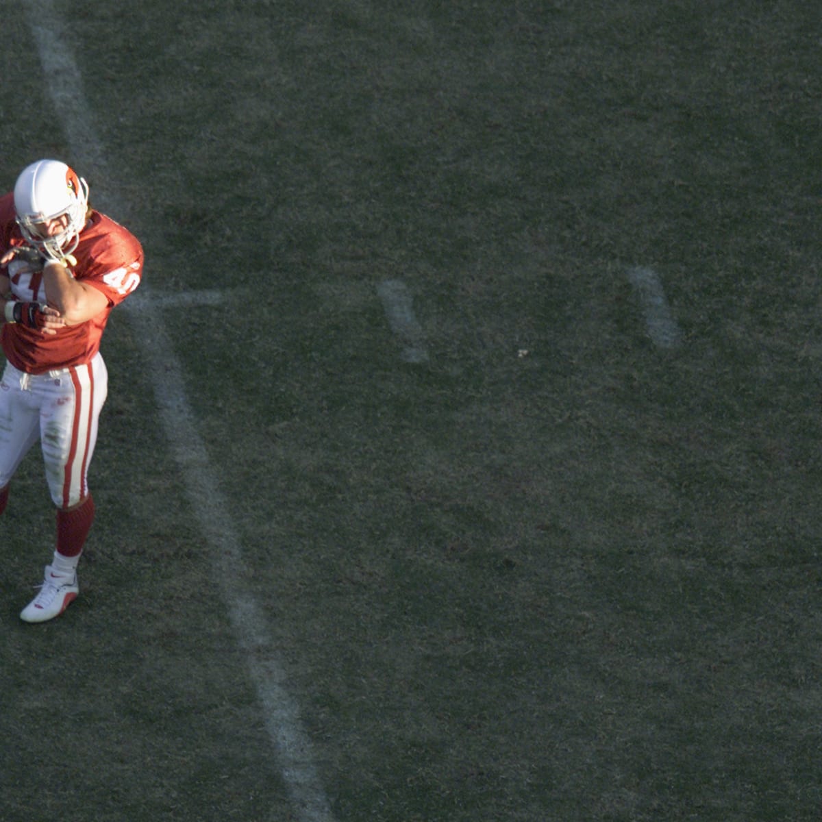 Cardinals players honor Pat Tillman before game: 'American by