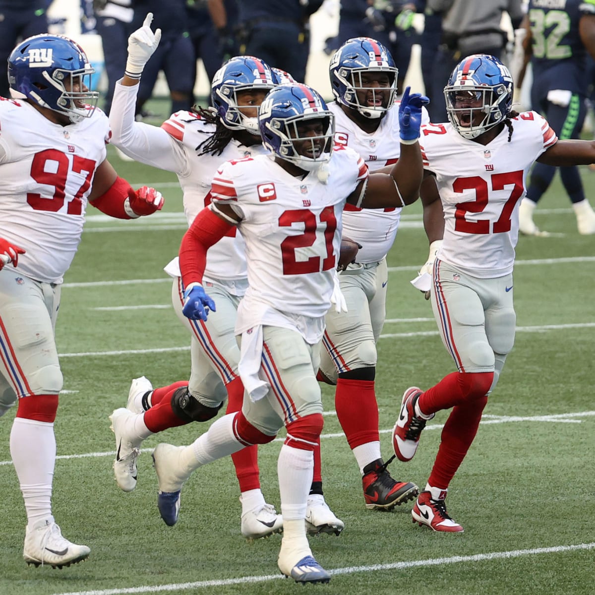 NFL World Reacts To The Giants' Uniform Announcement - The Spun: What's  Trending In The Sports World Today